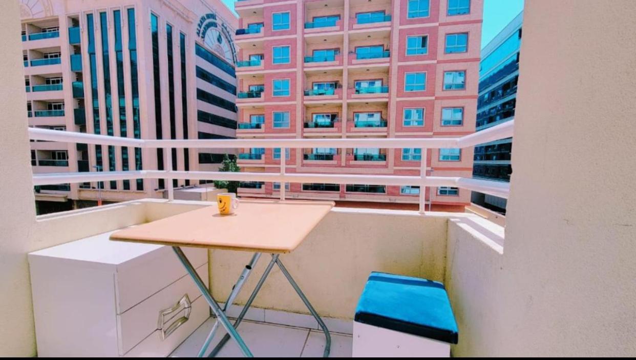 Dxb Hostel Near Adcb Metro Station 두바이 외부 사진