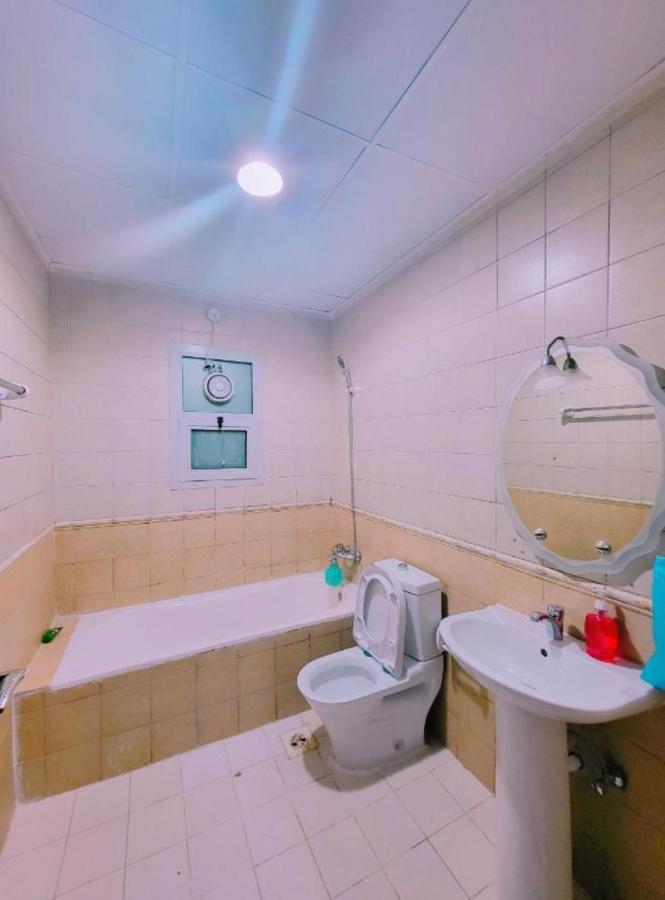 Dxb Hostel Near Adcb Metro Station 두바이 외부 사진
